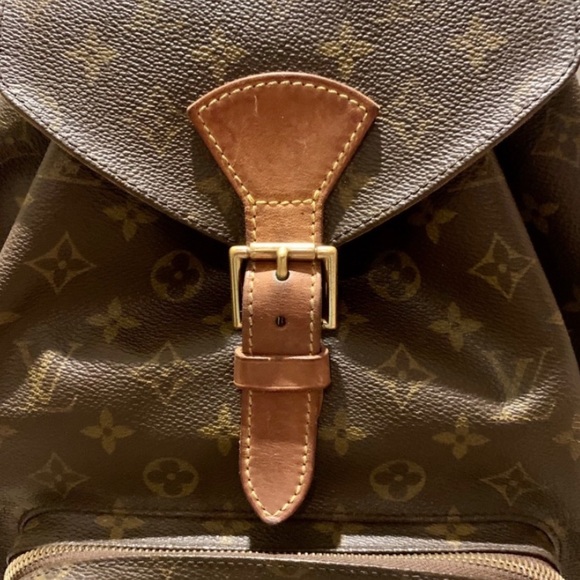 Authentic Louis Vuitton GM Montsouris Backpack. - Picture 5 of 11